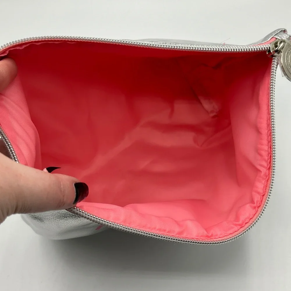 IT Cosmetics Makeup Bag Silver Confidence It Looks Good On You Zipper Pouch NWOT